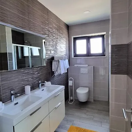 Karukera - Private Pool - Sea View Villa Rovanjska